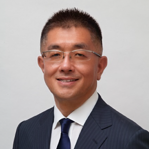 室井 修一 氏